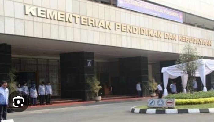 Ribuan Siswa Tak Tertampung, Kementerian Pendidikan Dinilai Abai Terhadap Keluhan Warga