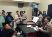 Puluhan Anak Ikuti Sunatan Massal di Polrestabes Makassar