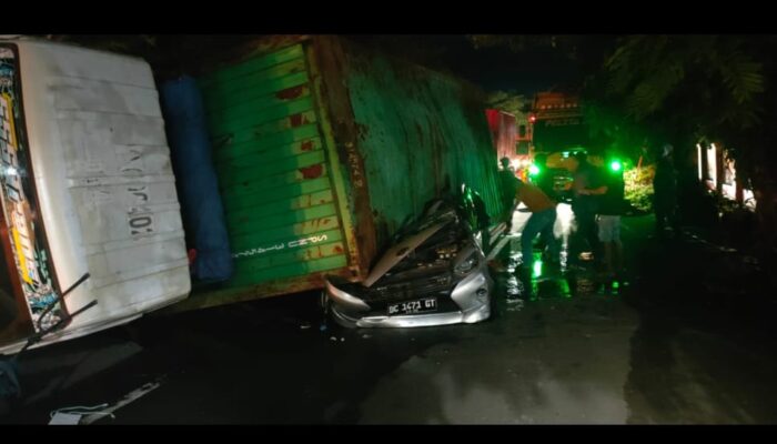 Truk Parkir Sembarangan Kembali Makan Korban, Laka Maut di Mandalle Pangkep Tewaskan 3 Orang