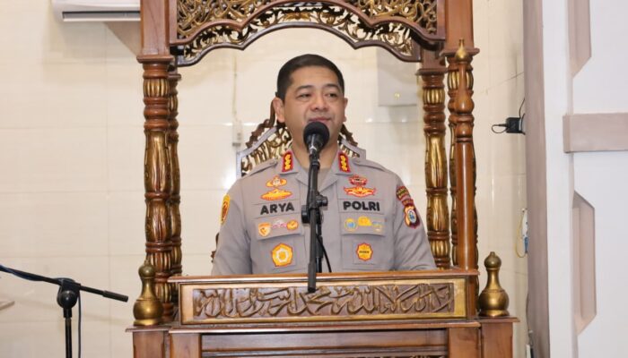 Dari Mimbar Subuh, Kapolrestabes Makassar Sampaikan Pesan Kamtibmas dan Penguatan Nilai Keimanan